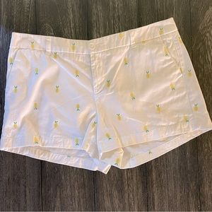 Women’s Patterned Cargo Shorts. Good condition. (sz. 12)